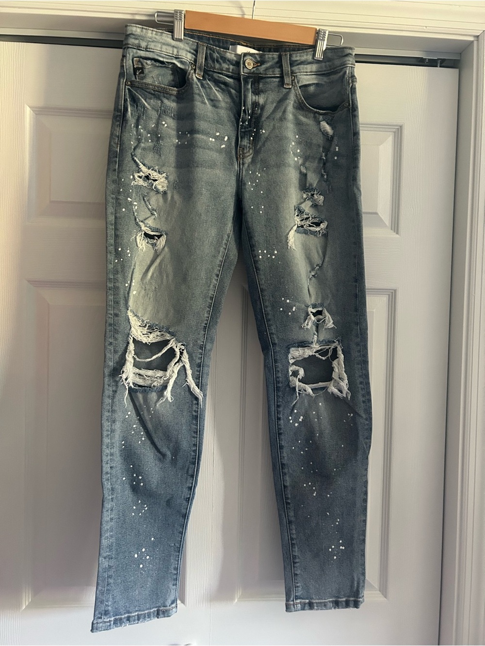 KanCan Denim Distressed Boyfriend Jeans with Paint-Splatter